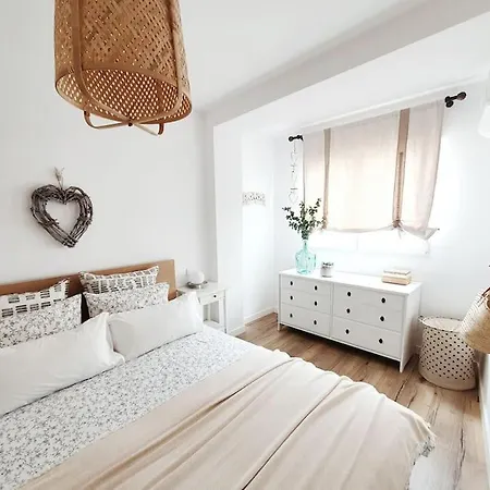 House In Marbella's Old Town, 100m From The Beach☆ بيت للعطل *